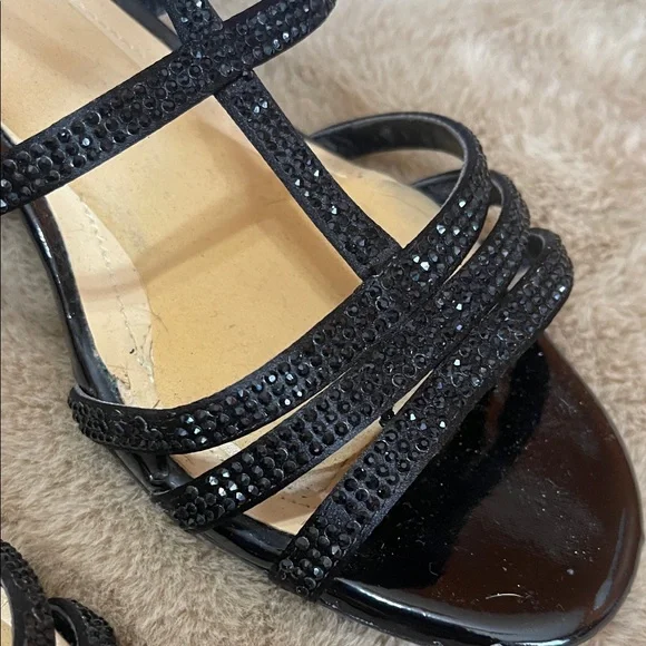 Vintage Vibe Boudoir Glam Black Sparkly Costume Heels – 8.5 Kitten Heel, 2.5” - Picture 6 of 13